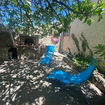 A L'Ombre Du Figuier ! Maisonnette Jardin / Parking / Proche Mer Фронтинян Екстериор снимка