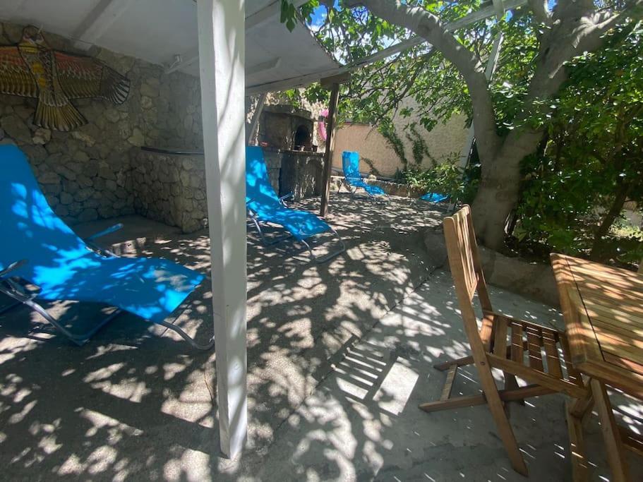 A L'Ombre Du Figuier ! Maisonnette Jardin / Parking / Proche Mer Фронтинян Екстериор снимка