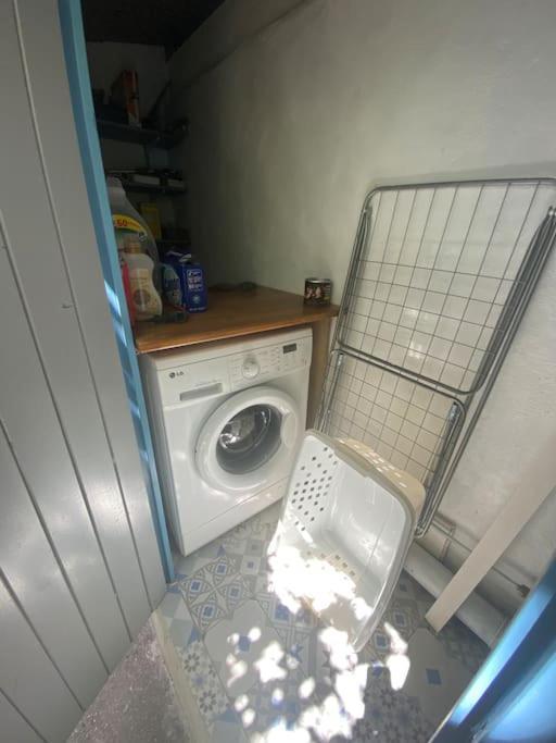 A L'Ombre Du Figuier ! Maisonnette Jardin / Parking / Proche Mer Фронтинян Екстериор снимка